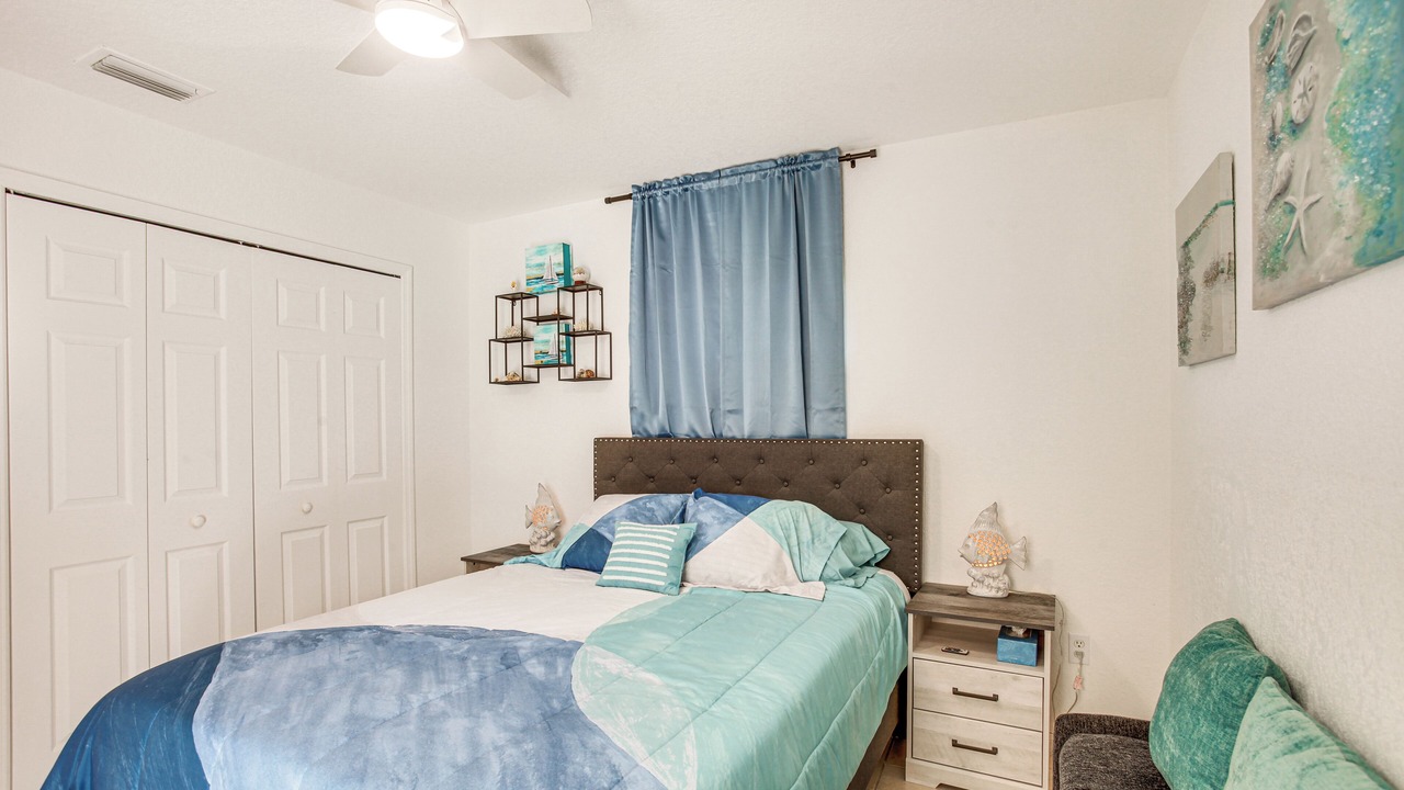 Photo of Bedroom in Gulf Cove
