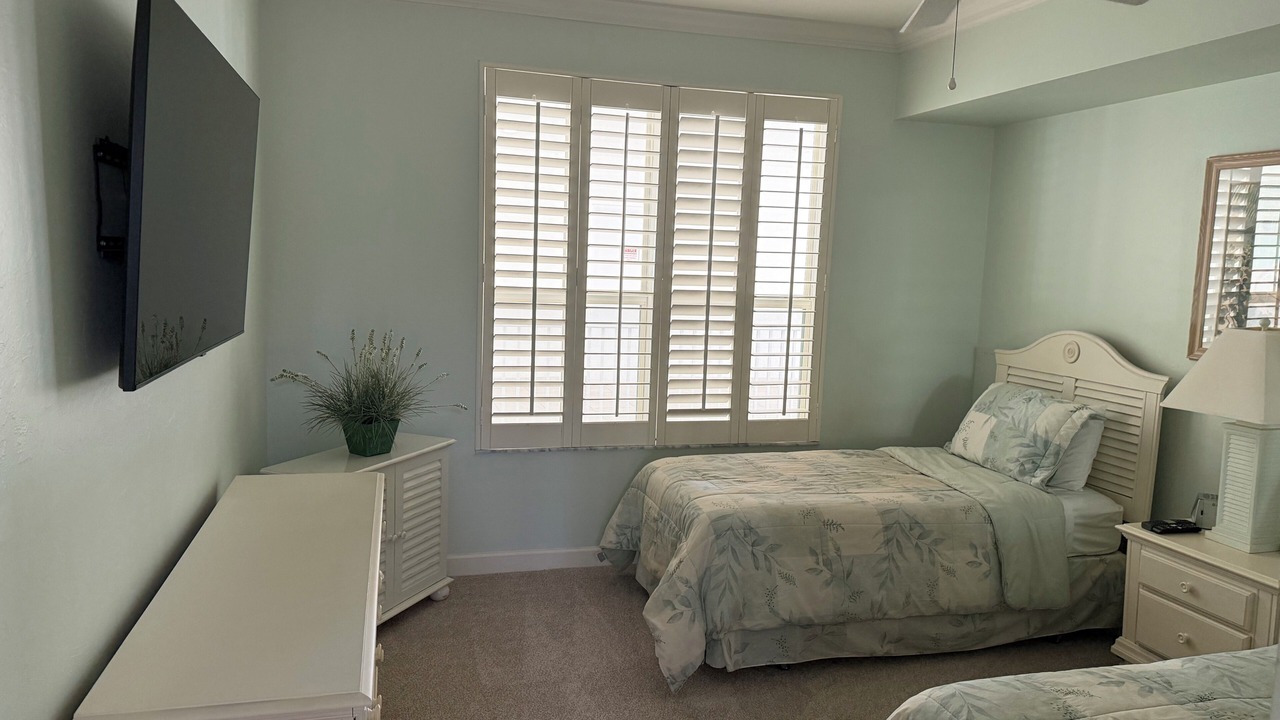 Photo of Bedroom in Vanderbilt Beach