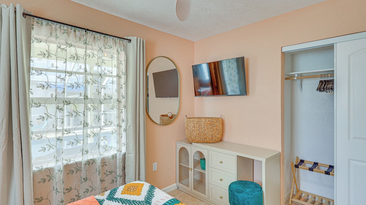 Photo of Bedroom in Edgewater