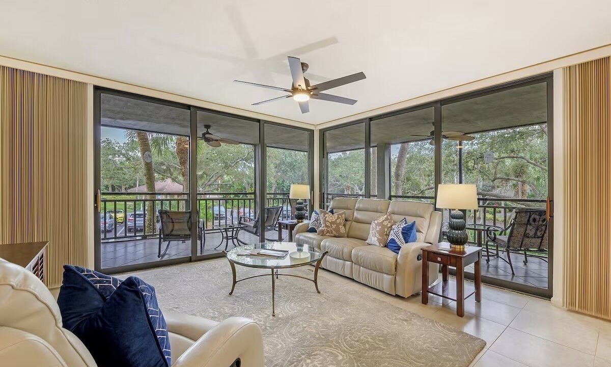 Photo of Livingroom in Bonita Bay