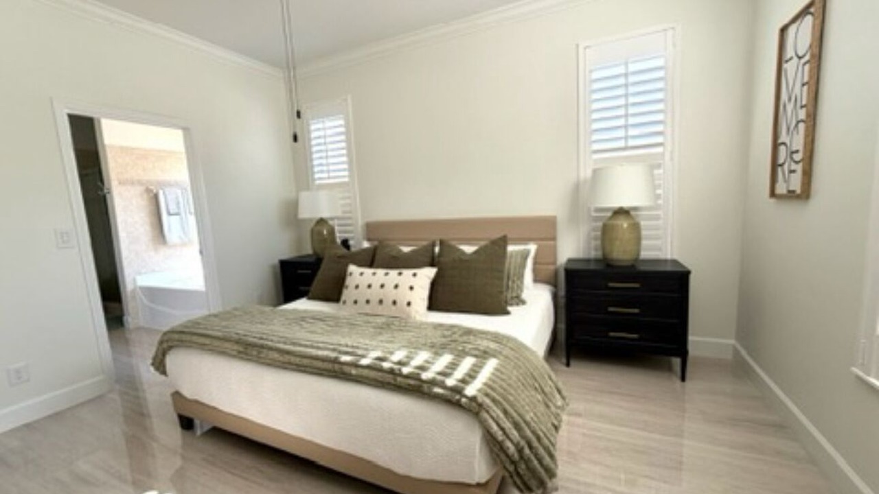 Photo of Bedroom in Bearss Plaza