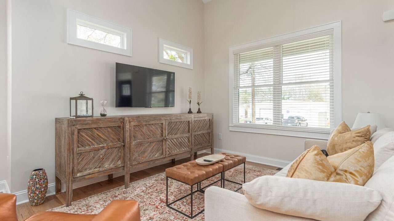 Photo of Livingroom in Travelers Rest