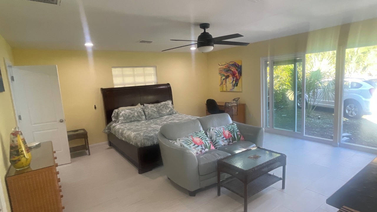Photo of Bedroom in Cypress Lake