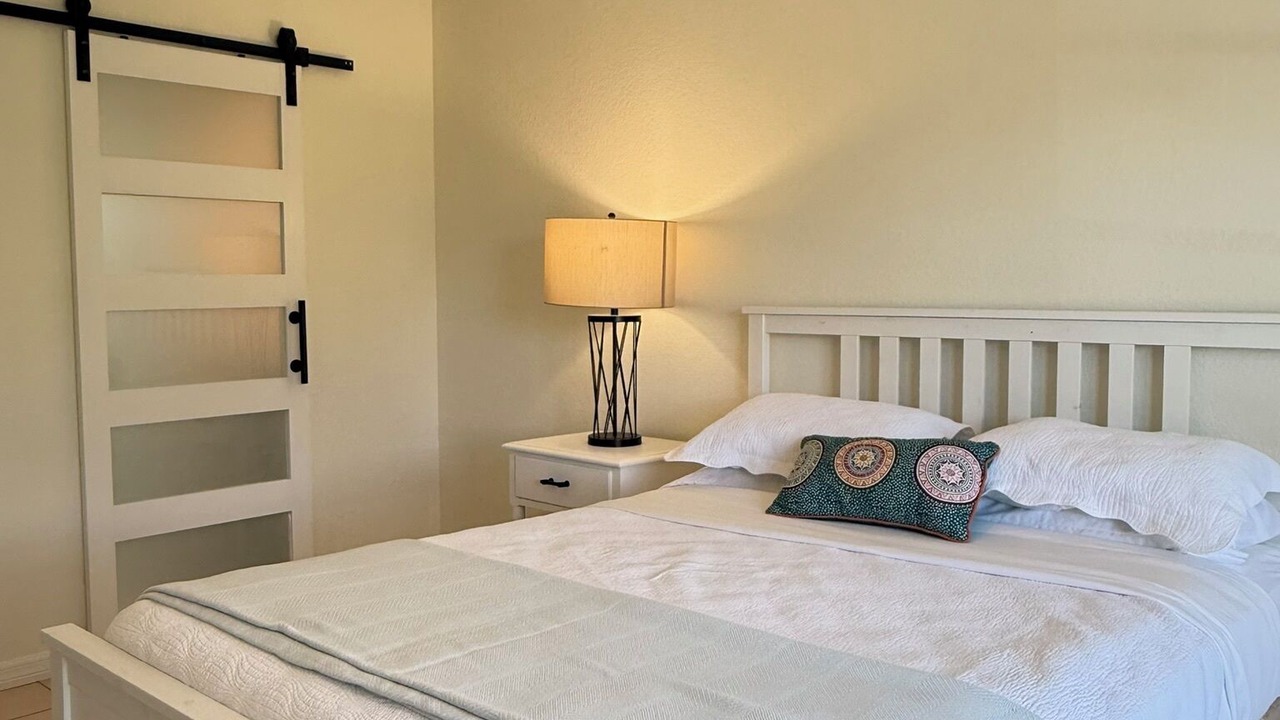Photo of Bedroom in Warm Mineral Springs