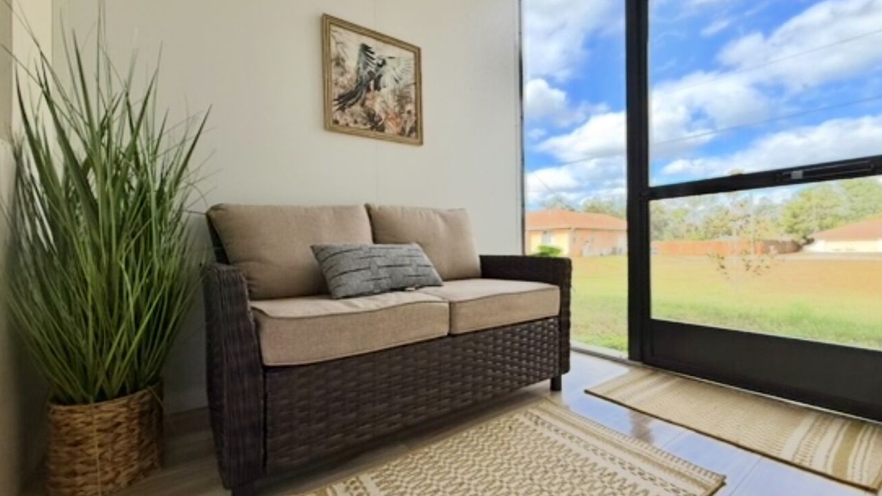 Photo of Livingroom in Warm Mineral Springs