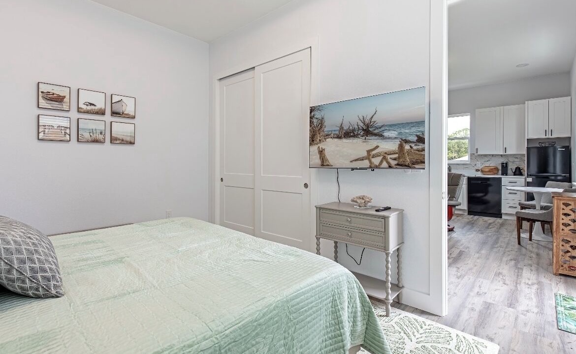 Photo of Bedroom in Warm Mineral Springs