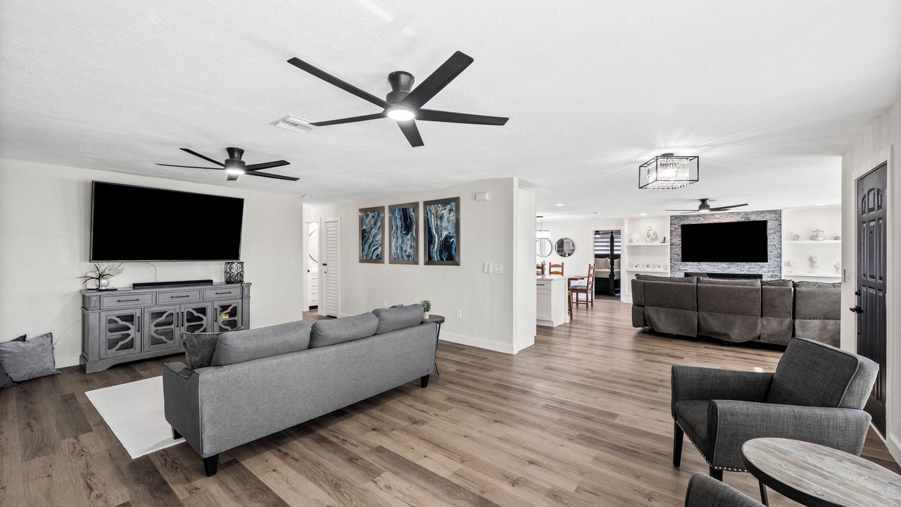 Photo of Livingroom in Oakland Hills