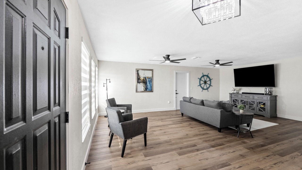 Photo of Livingroom in Oakland Hills