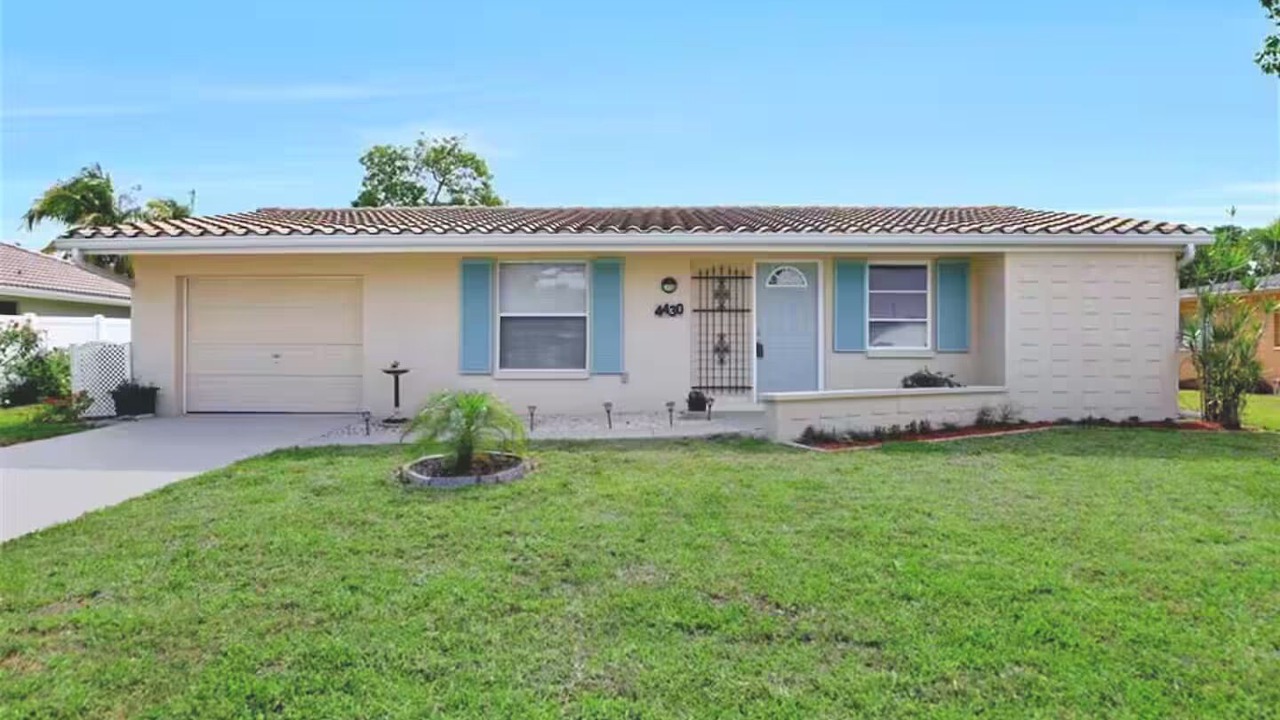 Photo of Outdoor in Lochmoor Waterway Estates