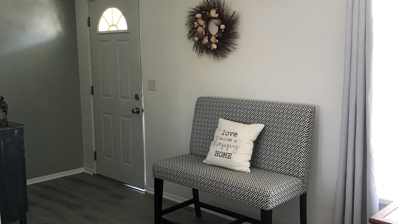 Photo of Livingroom in Lochmoor Waterway Estates