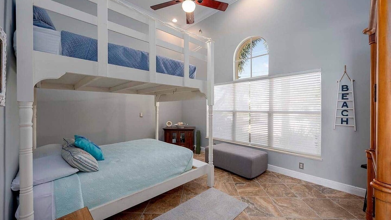 Photo of Bedroom in Caloosahatchee