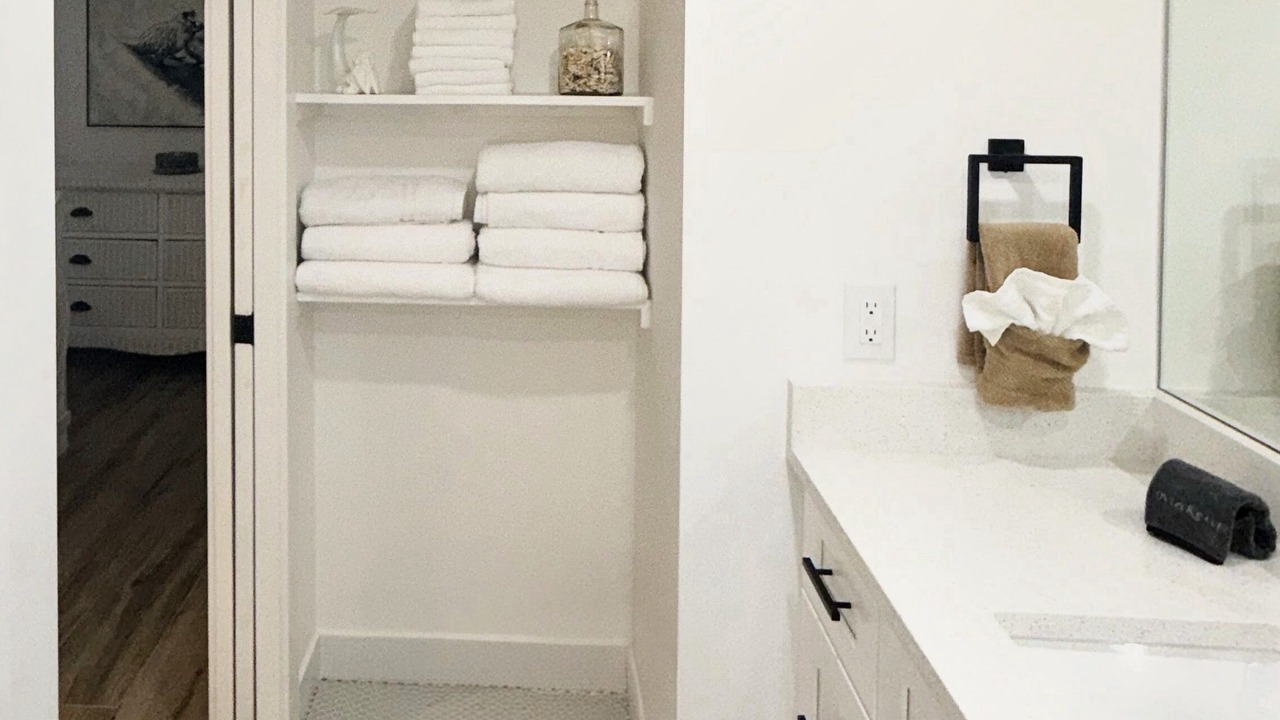 Photo of Bathroom in Moorings