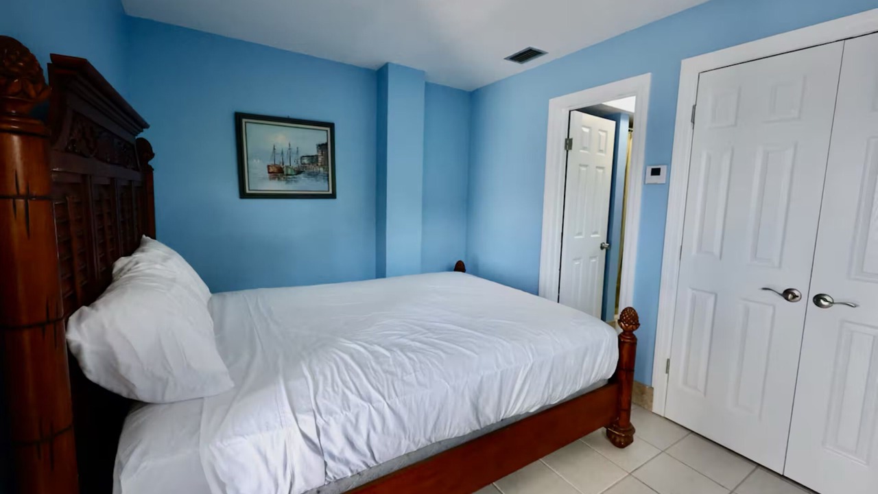 Photo of Bedroom in Bokeelia