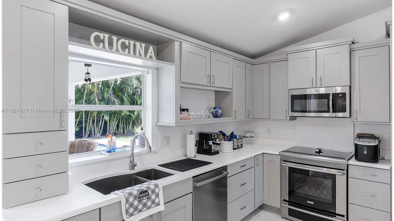 Photo of Kitchen in Pelican
