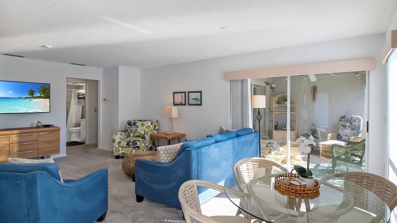 Photo of Livingroom in Whitney Beach