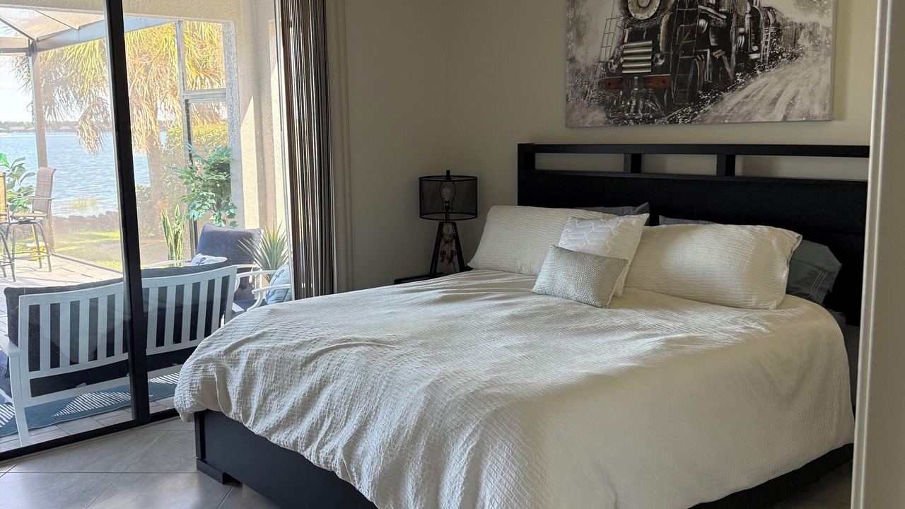 Photo of Bedroom in Estero