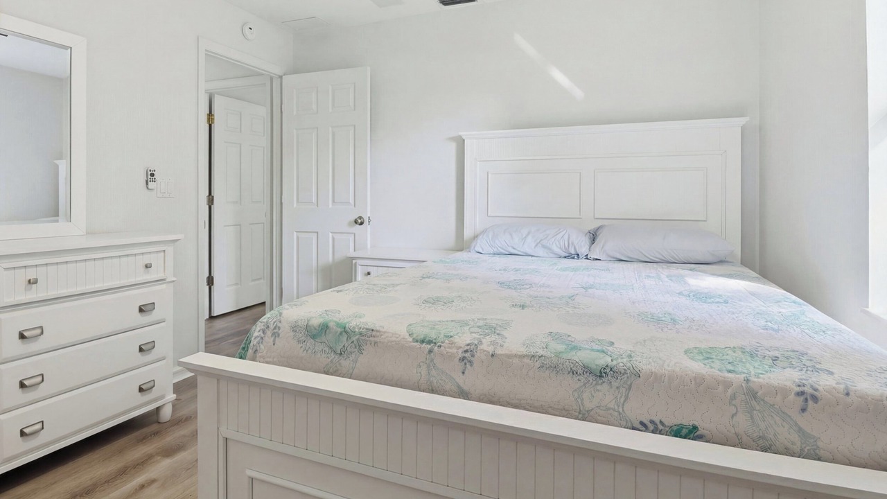 Photo of Bedroom in Englewood East