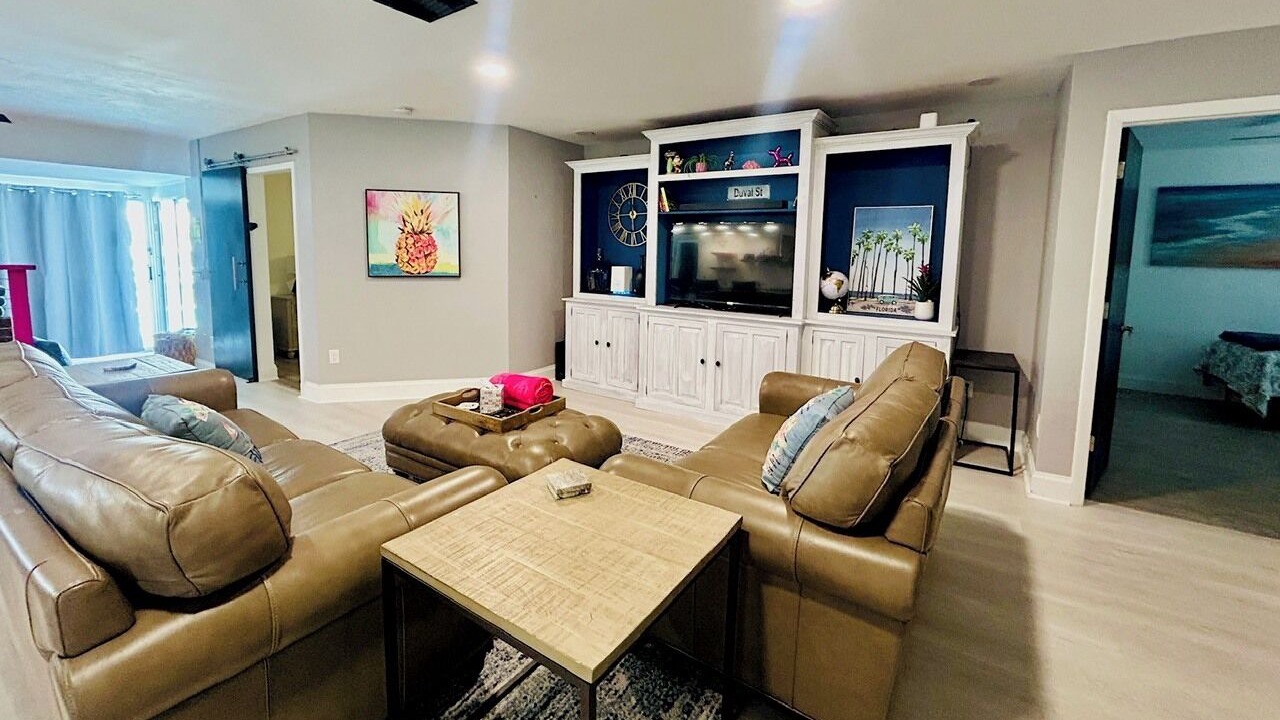 Photo of Livingroom in Caloosahatchee