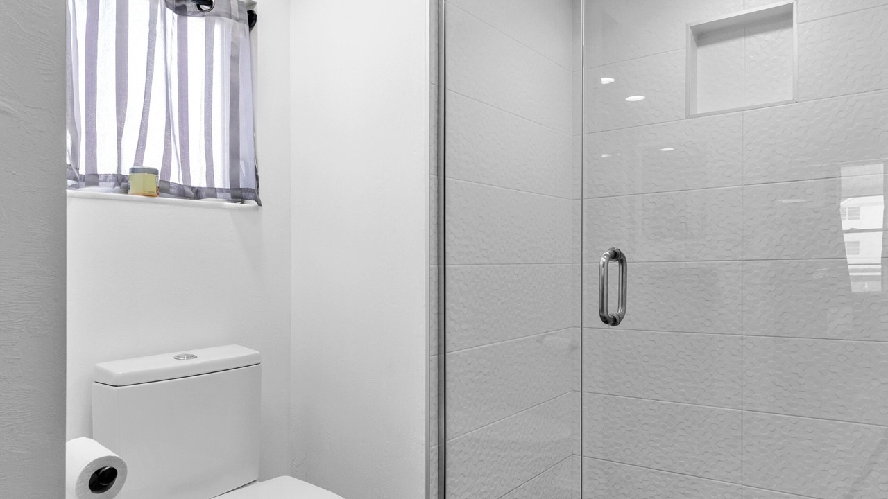 Photo of Bathroom in Caloosahatchee