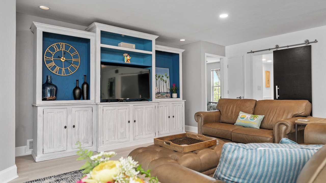 Photo of Livingroom in Caloosahatchee