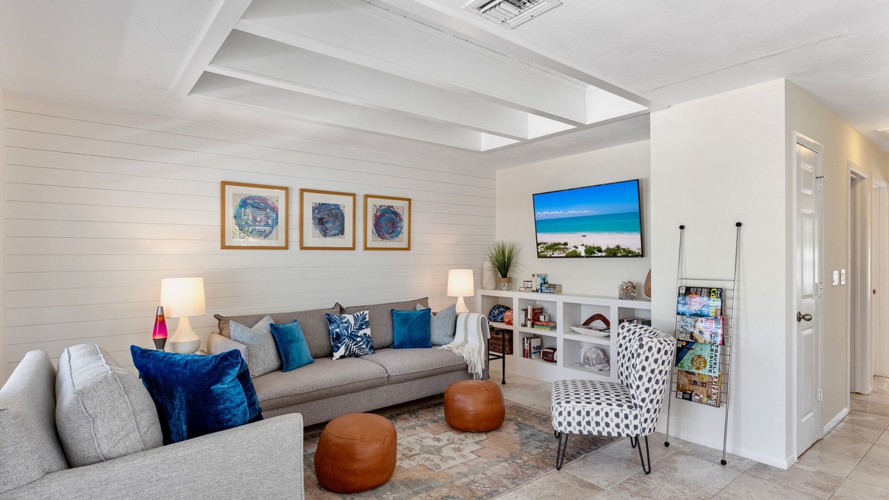 Photo of Livingroom in Captiva