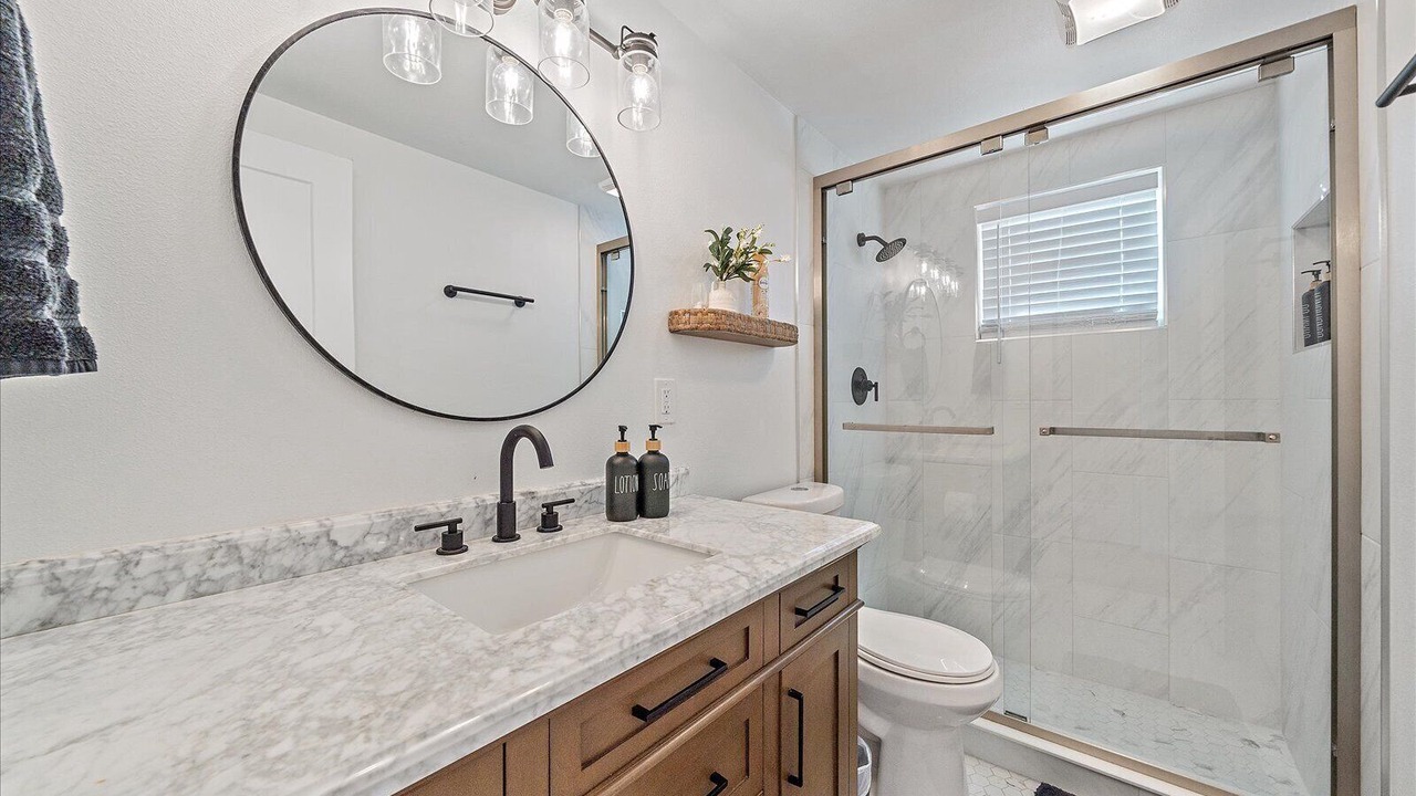 Photo of Bathroom in Gulf Gate Estates