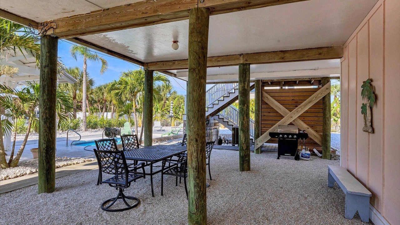 Photo of Outdoor in Palm Island