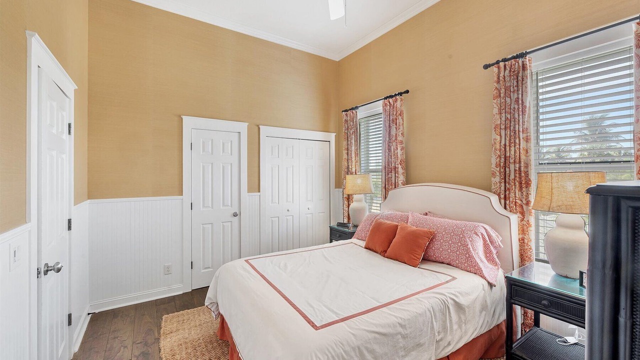 Photo of Bedroom in Palm Island