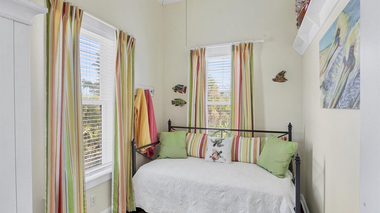 Photo of Bedroom in Palm Island