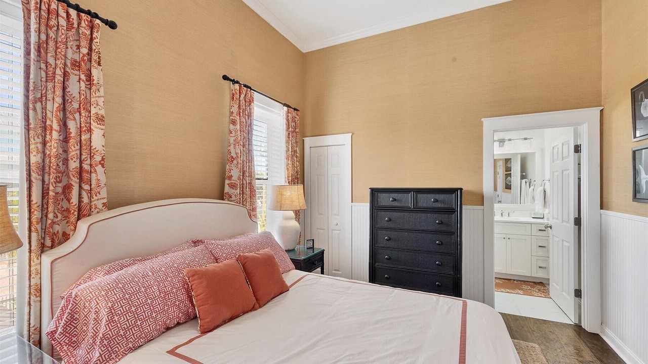 Photo of Bedroom in Palm Island