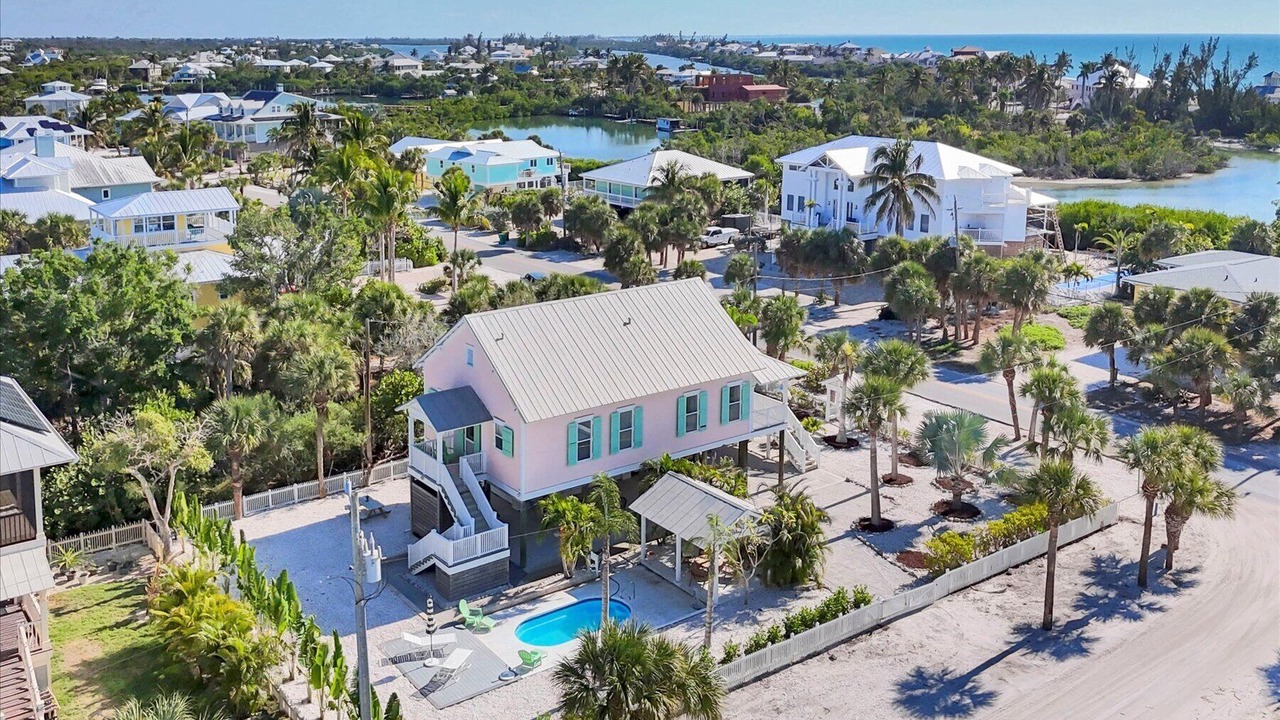 Photo of Outdoor in Palm Island