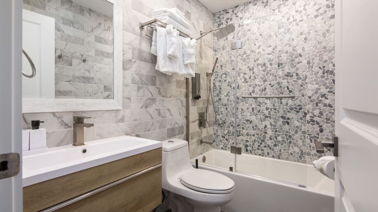 Photo of Bathroom in Central Naples