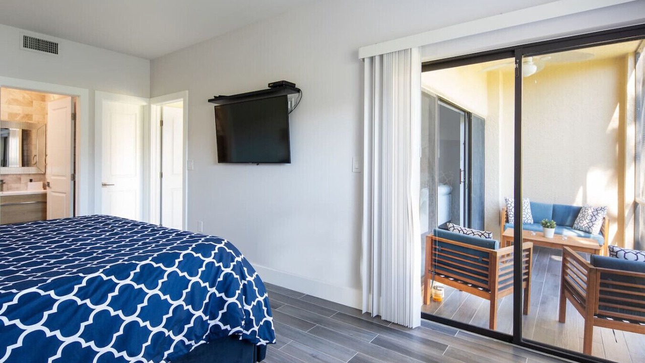 Photo of Bedroom in Central Naples