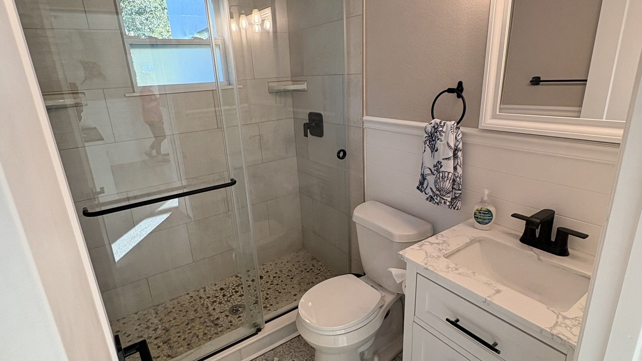Photo of Bathroom in Charlotte Park