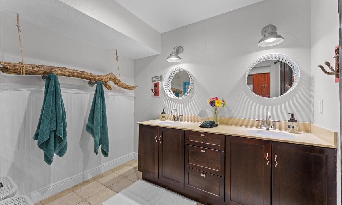 Photo of Bathroom in Palm Harbor