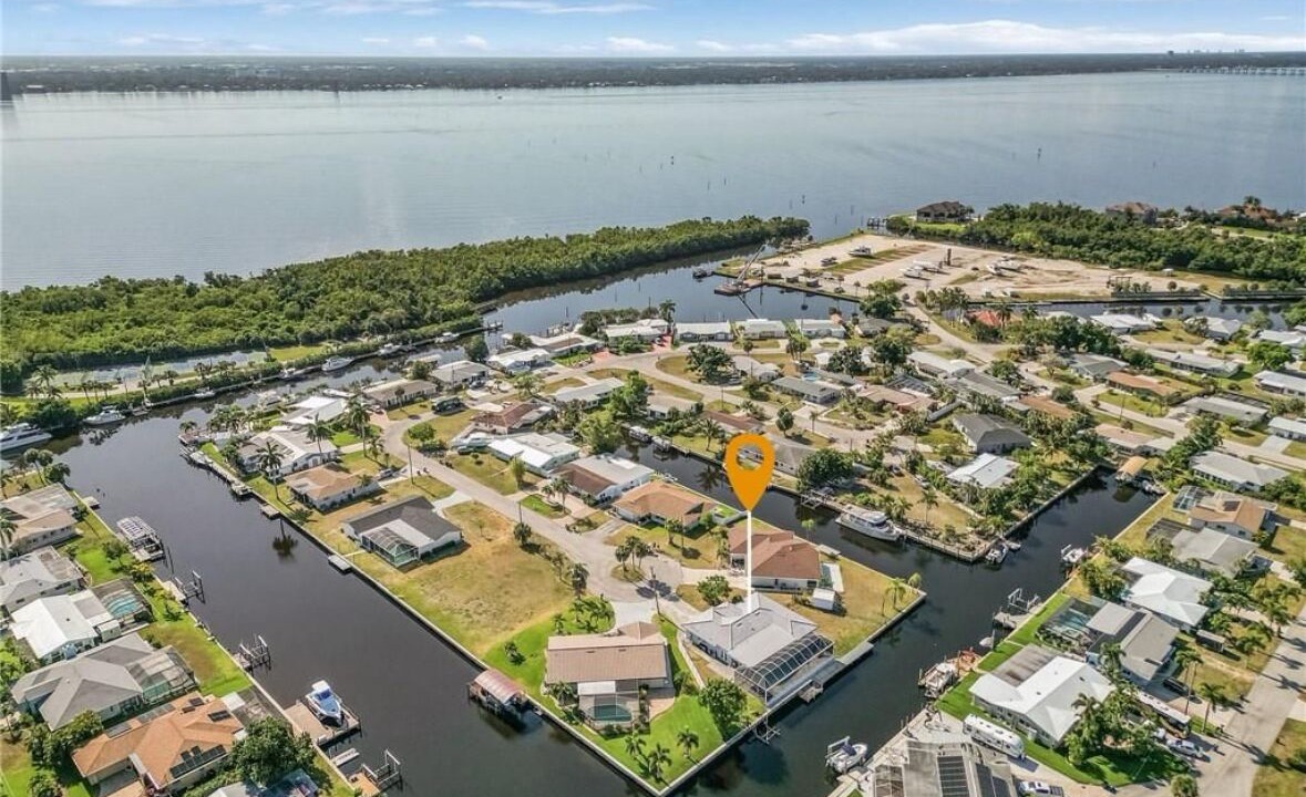 Photo of Outdoor in Lochmoor Waterway Estates