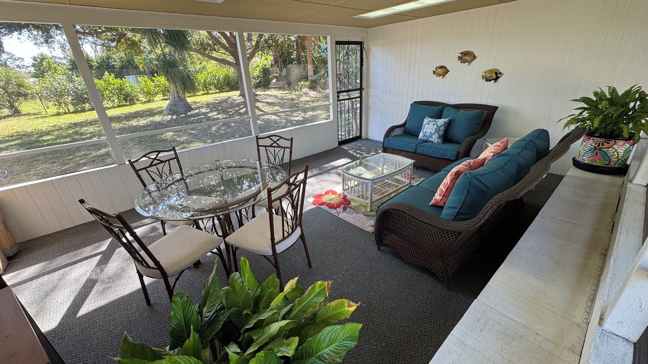 Photo of Livingroom in Englewood