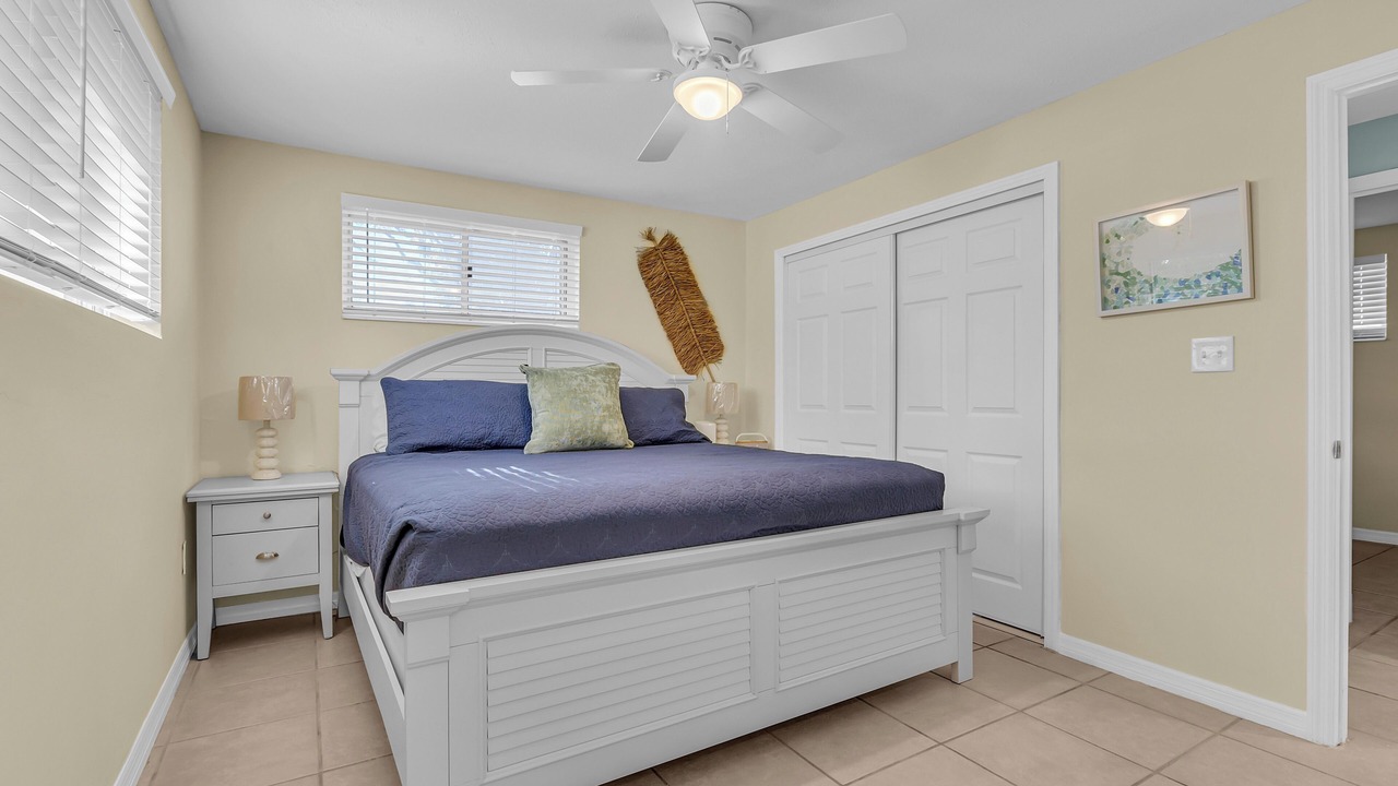 Photo of Bedroom in Fort Myers Shores