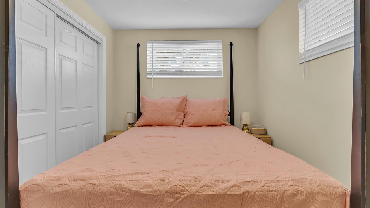 Photo of Bedroom in Fort Myers Shores