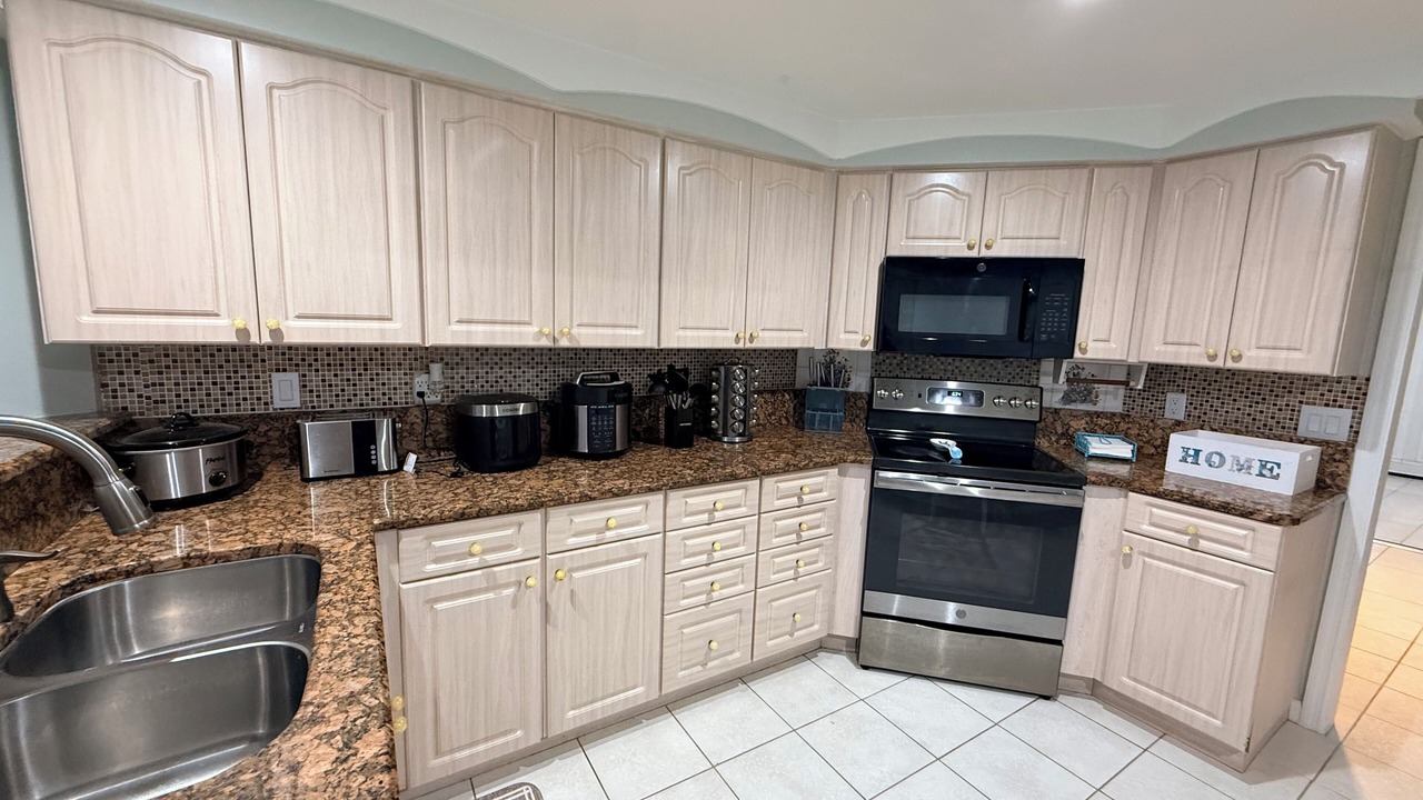 Photo of Kitchen in Edgewater