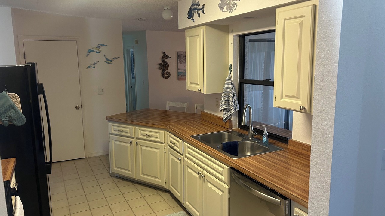Photo of Kitchen in Oakland Hills