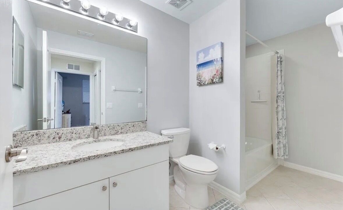 Photo of Bathroom in Iona