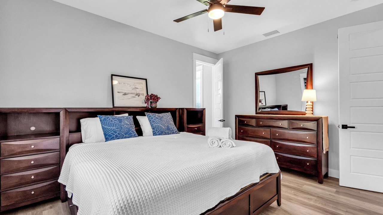Photo of Bedroom in Englewood East