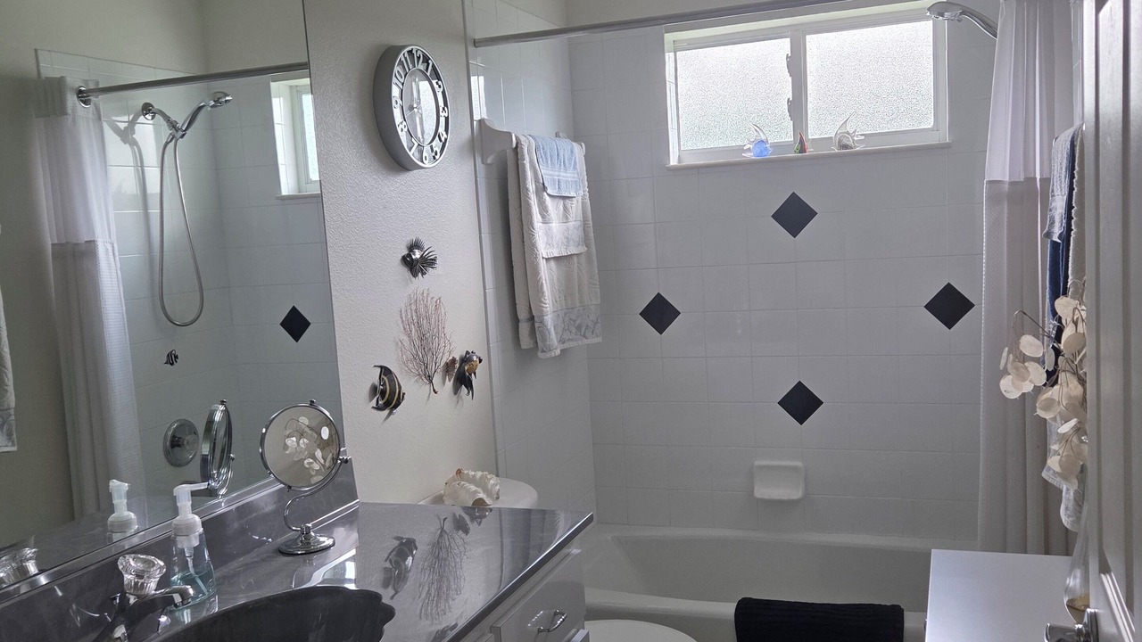 Photo of Bathroom in Englewood East