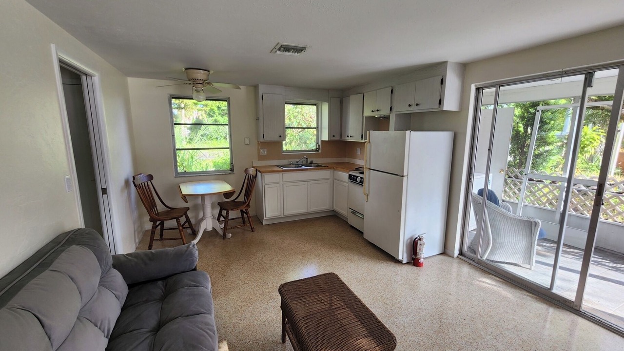 Photo of Livingroom in Englewood