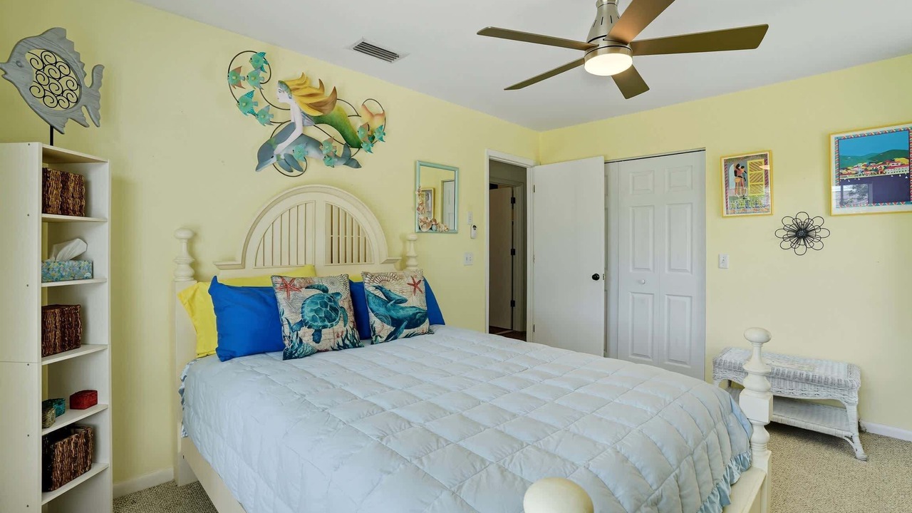 Photo of Bedroom in Gumbo Limbo