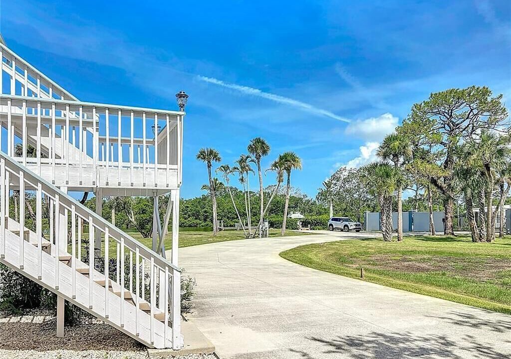 Photo of Outdoor in Bayshore Gardens