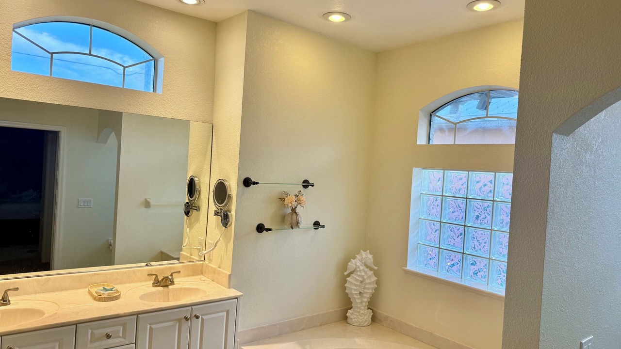 Photo of Bathroom in Port Charlotte