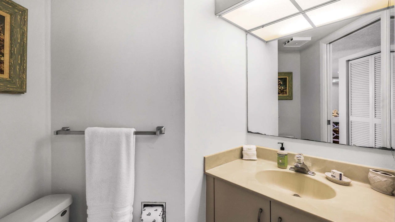 Photo of Bathroom in Sand Key