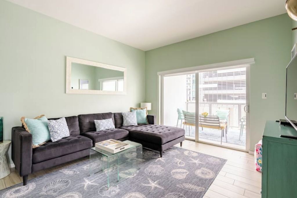 Photo of Livingroom in Midtown